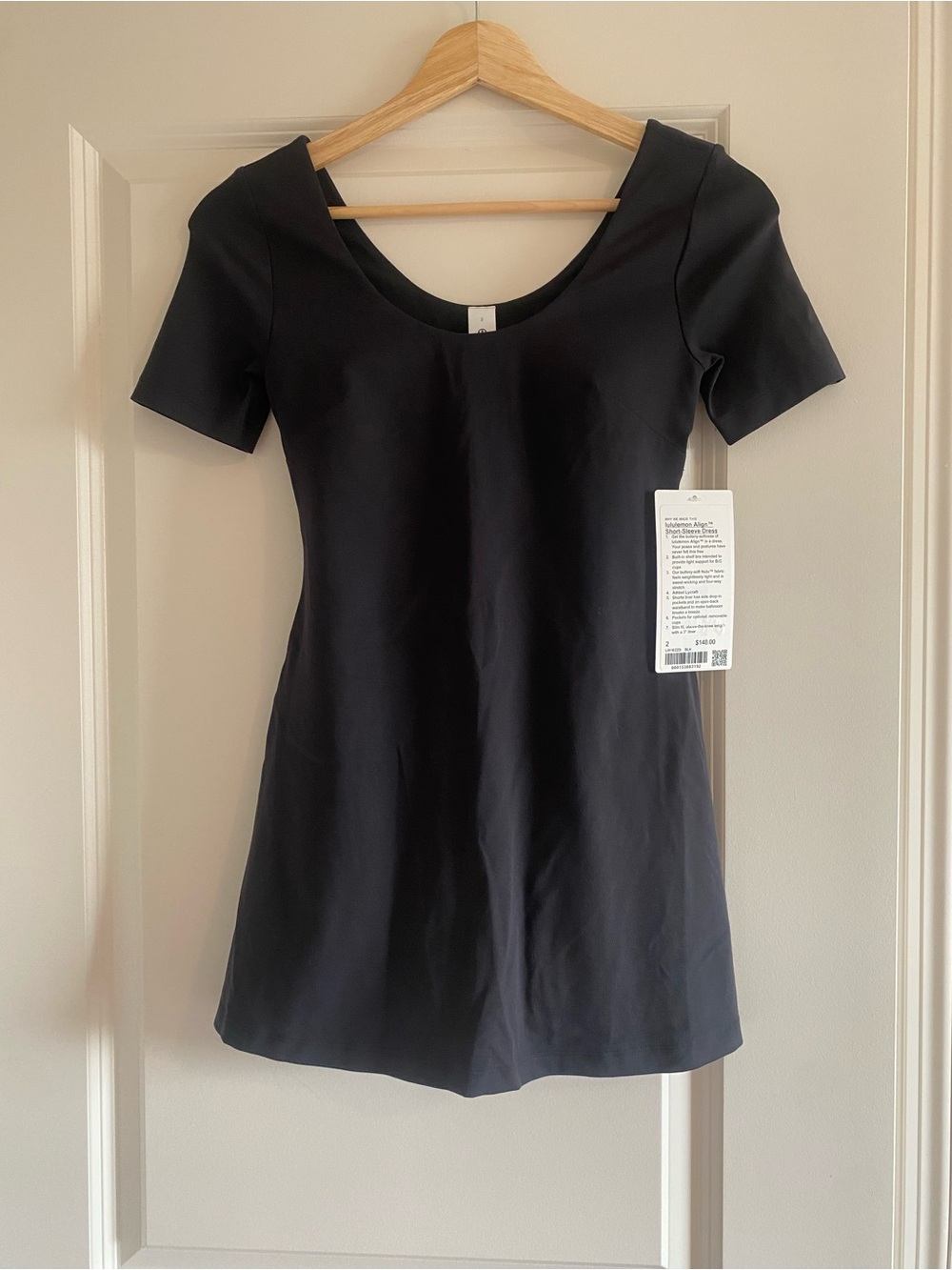 Lululemon align short sleeve dress size 2 black new